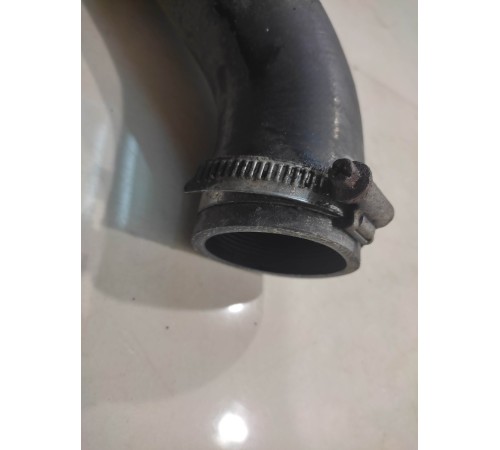 Патрубок системы охлаждения