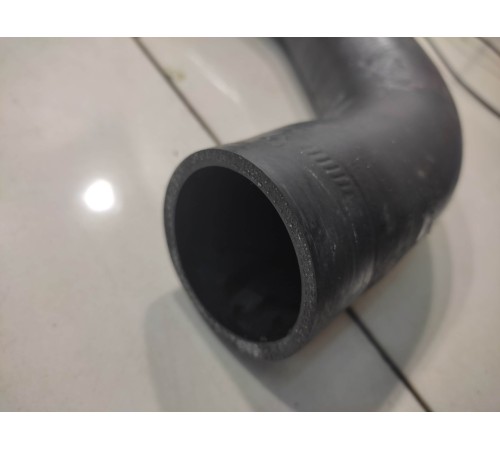 Патрубок системы охлаждения