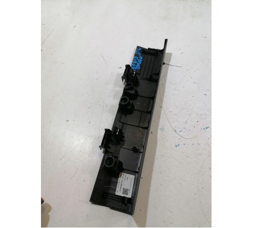 Накладка порога передняя левая