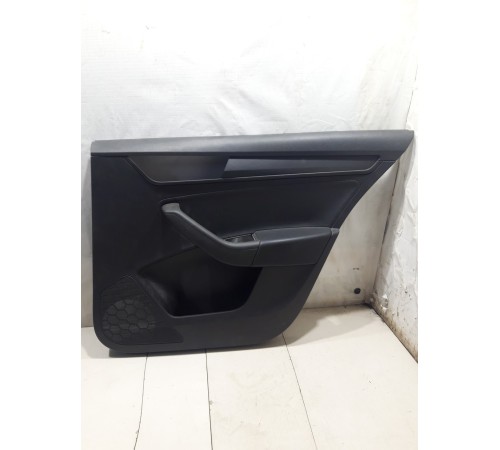 Обшивка двери (задняя правая)