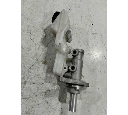 Главный тормозной цилиндр (в сборе)