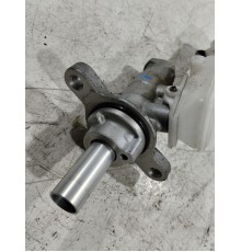 Главный тормозной цилиндр (в сборе)