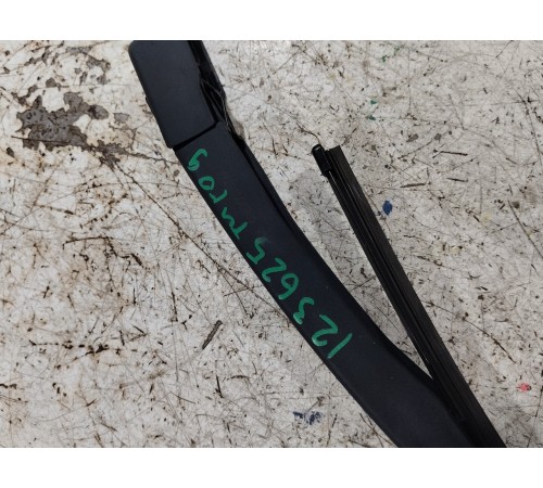 Поводок стеклоочистителя задний