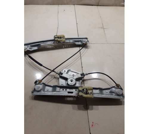 Стеклоподъемник (передний левый)