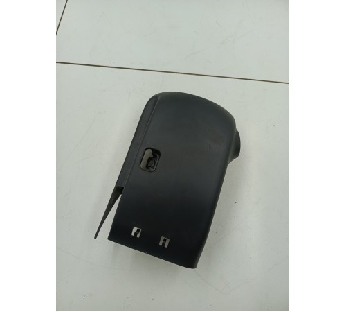 Кожух рулевой колонки нижний