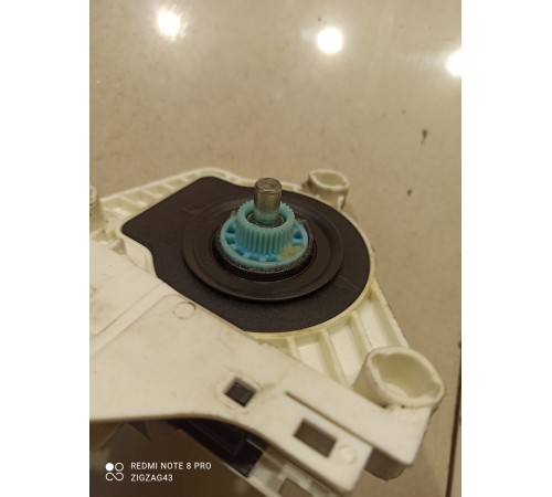 Моторчик стеклоподъемника (передний правый)