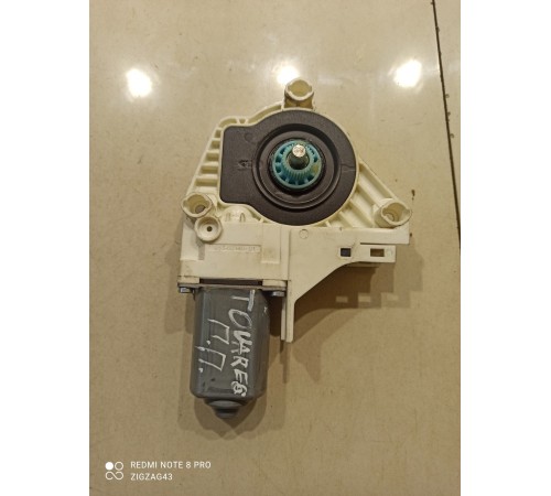 Моторчик стеклоподъемника (передний правый)