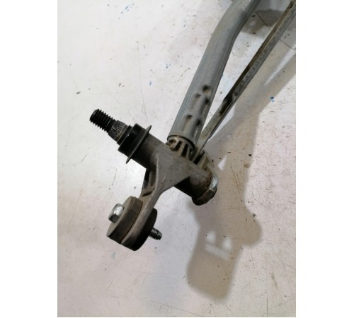 Трапеция стеклоочистителя в сборе