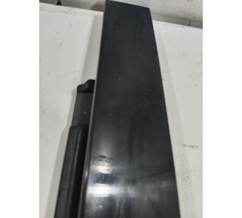 Накладка двери (передняя левая)