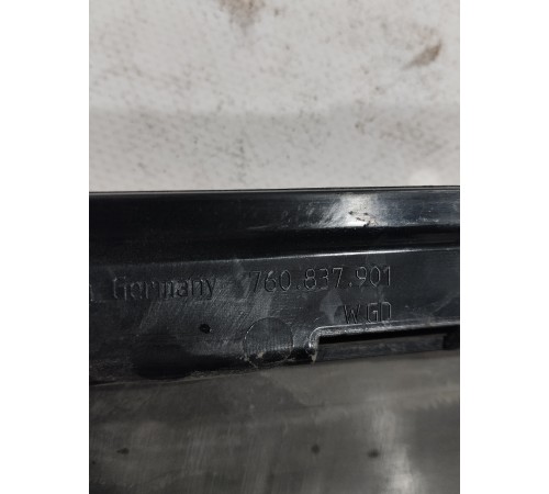 Накладка двери (передняя левая)