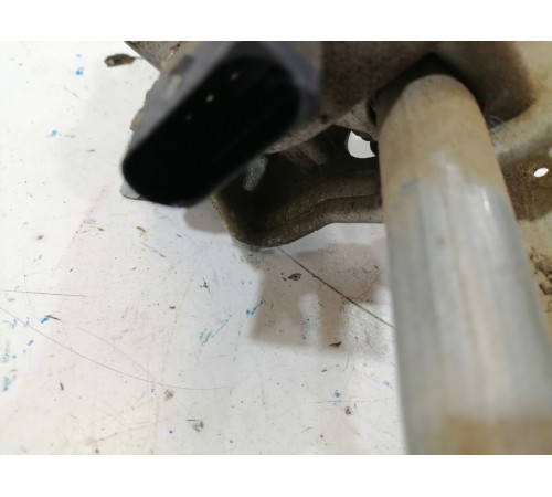 Трапеция стеклоочистителя в сборе