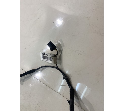 Электропроводк обшивки двери (передняя, левая)