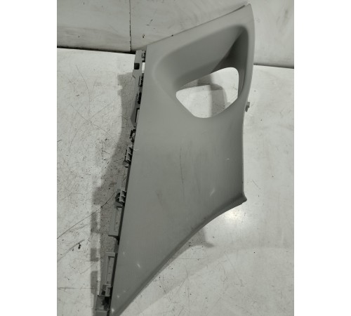 Обшивка стойки задняя правая верхняя