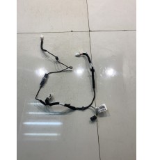 Электропроводк обшивки двери (передняя, левая)