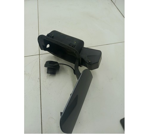 Лючок бензобака