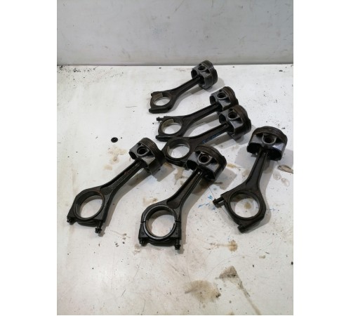 Шатун с поршнем 3,0 бензин