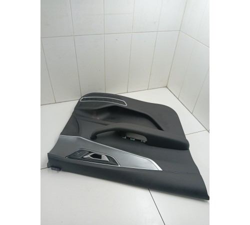 Обшивка передней левой двери