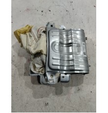 Подушка безопасности переднего пассажира 