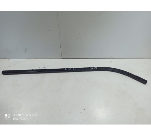 Направляющая сдвижной двери (задняя левая)