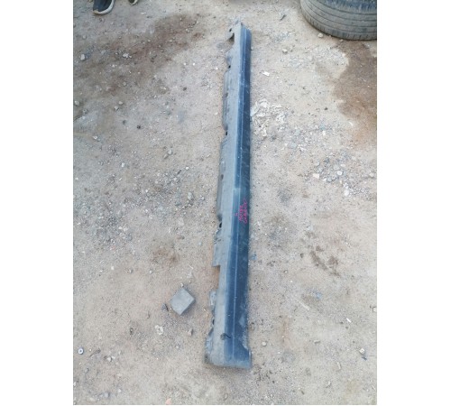 Накладка порога левая