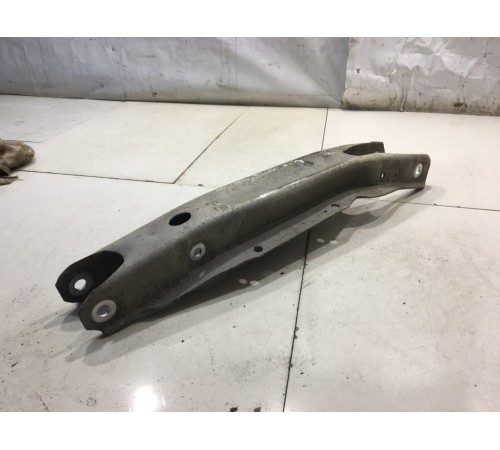 Рычаг подвески (задний, левый, нижний)