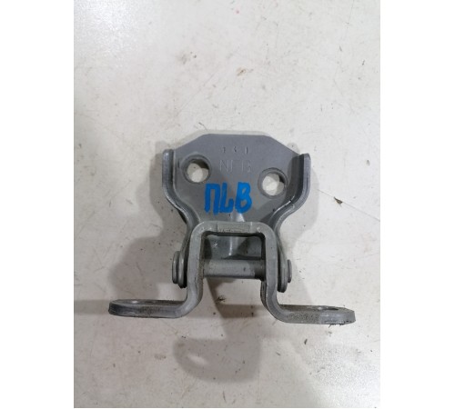 Петля двери передняя левая верхняя