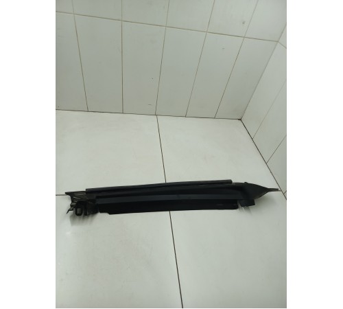 Пыльник крыла передний левый