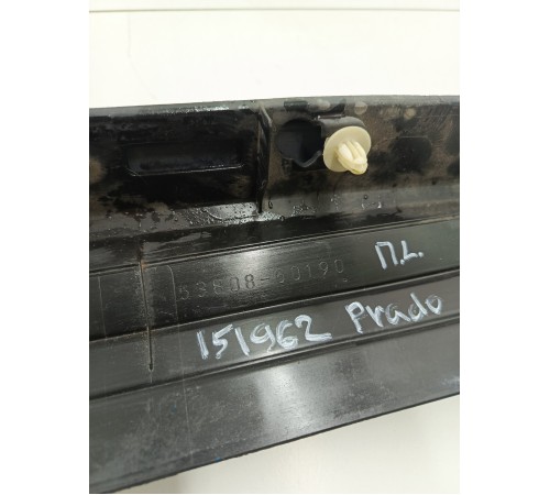 Пыльник крыла передний левый