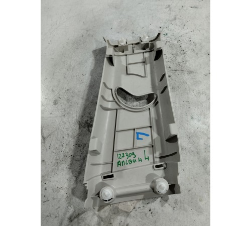 Обшивка центральной стойки левая верхняя