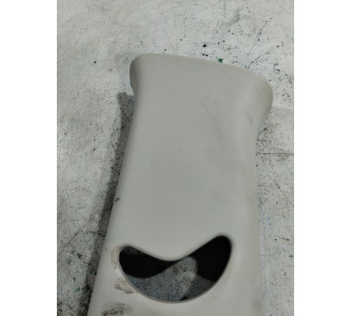 Обшивка центральной стойки левая верхняя