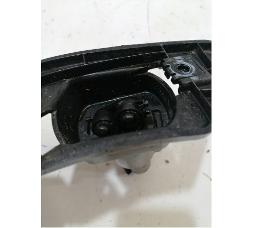 Форсунка омывателя фар левая