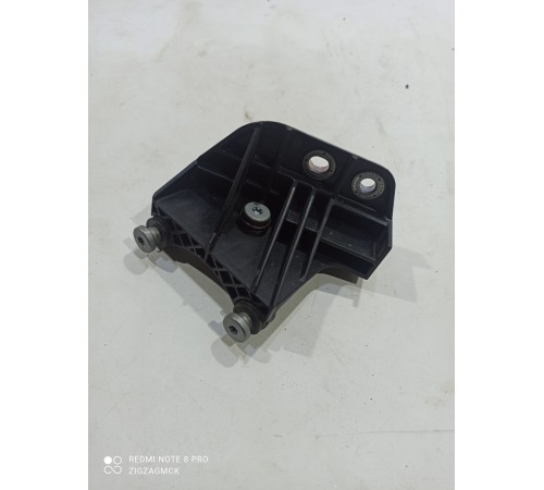 Кронштейн блока ABS