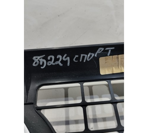 Накладка торпедо нижняя правая