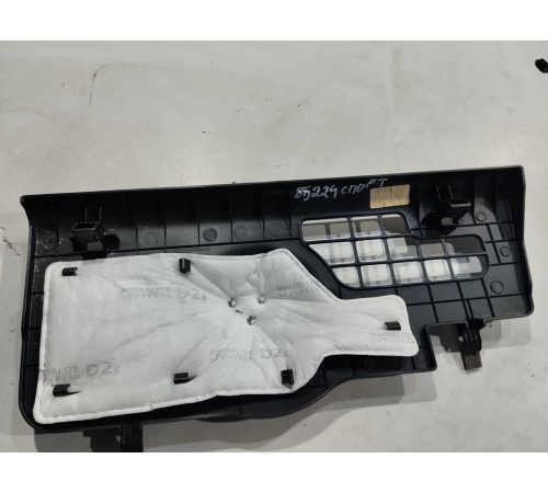 Накладка торпедо нижняя правая