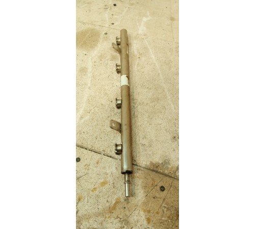 Рейка топливная (рампа)