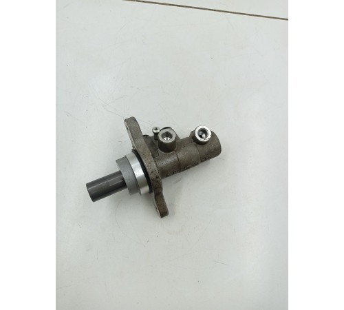 Главный тормозной цилиндр