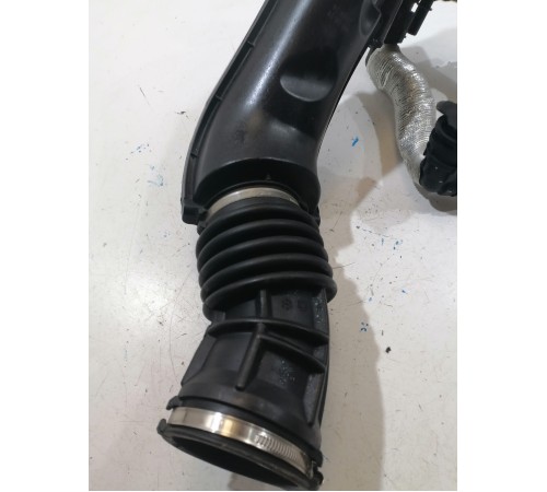 Патрубок воздушного фильтра