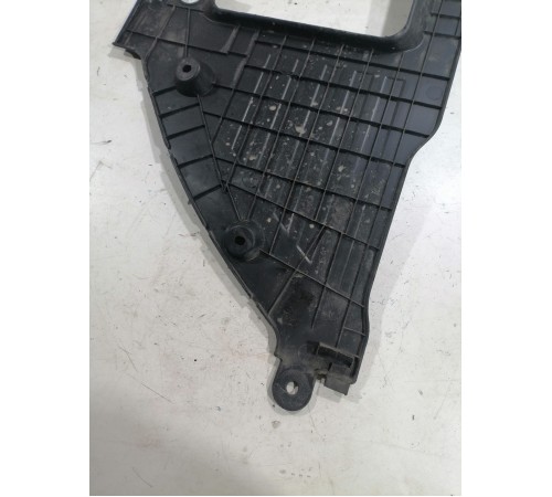 Накладка моторного отсека левая