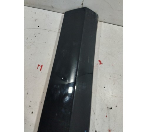 Накладка (молдинг) двери передняя левая нижняя