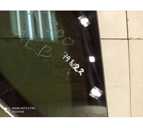 Глухое стекло(заднее левое)