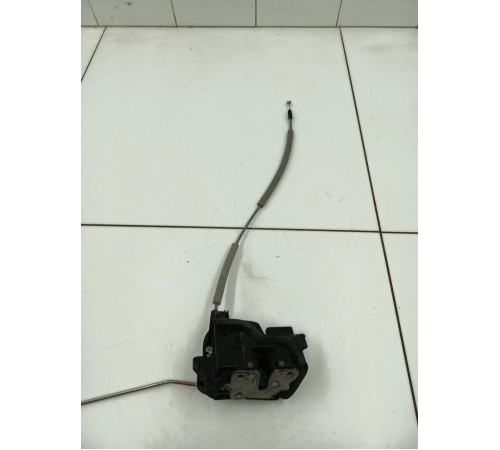 Замок двери передний правый