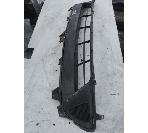 Решетка переднего бампера