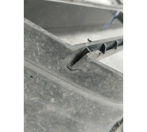 Решетка переднего бампера