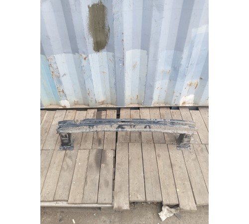 Усилитель заднего бампера