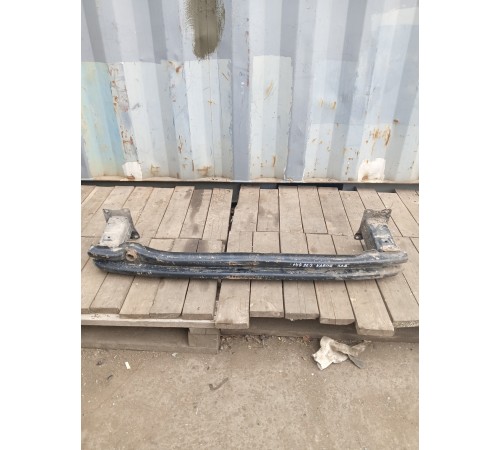 Усилитель заднего бампера