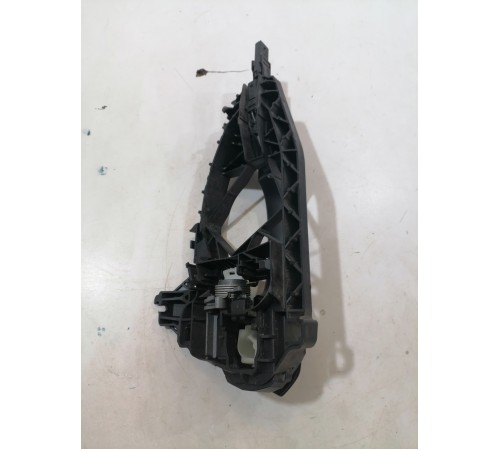 Ручка двери передняя правая внешняя