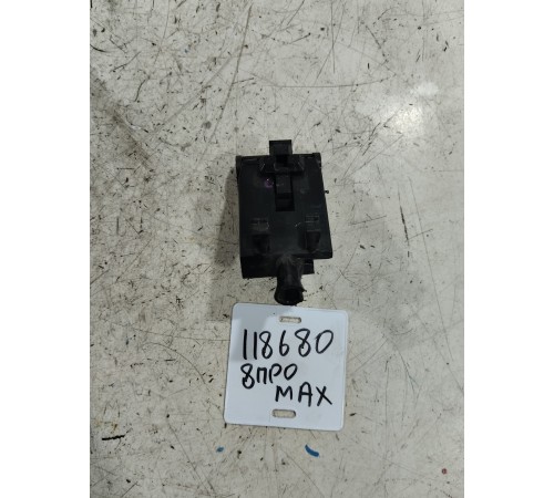 Рычаг открывания капота