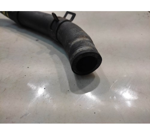 Патрубок системы охлаждения