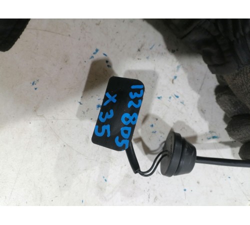 Кнопка открывания багажника