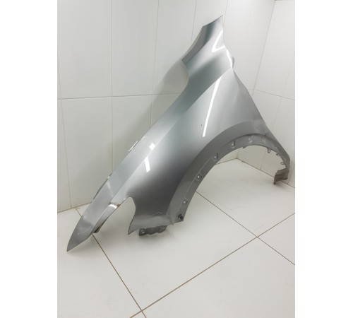 Крыло переднее левое